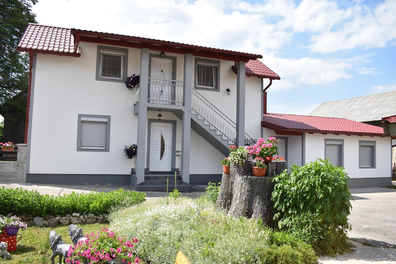 Guesthouse Samolov Vrhovine Dış mekan fotoğraf