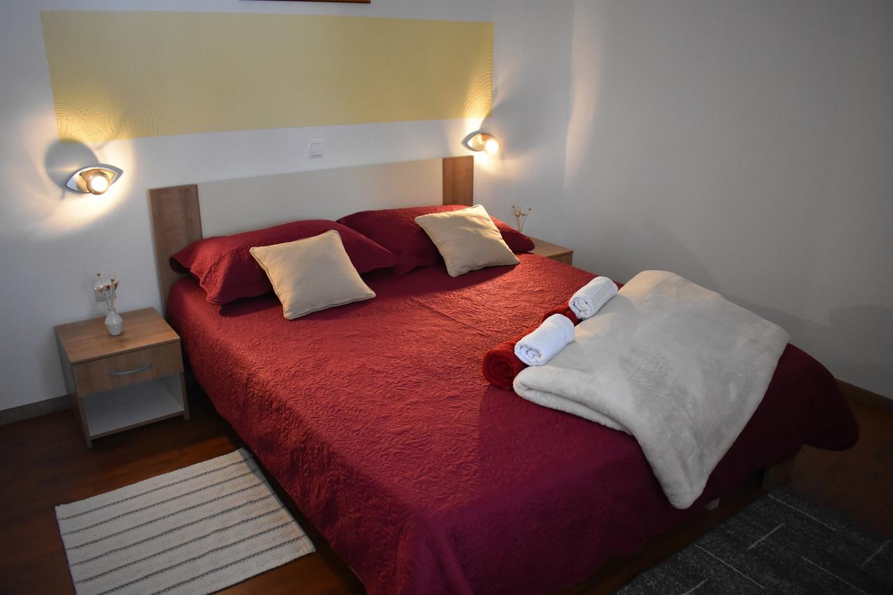 Guesthouse Samolov Vrhovine Dış mekan fotoğraf