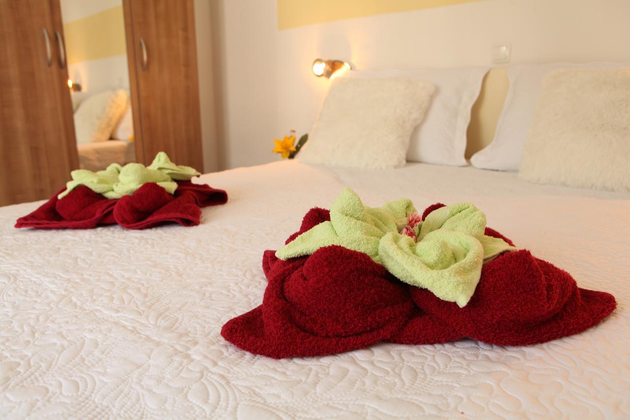 Guesthouse Samolov Vrhovine Dış mekan fotoğraf