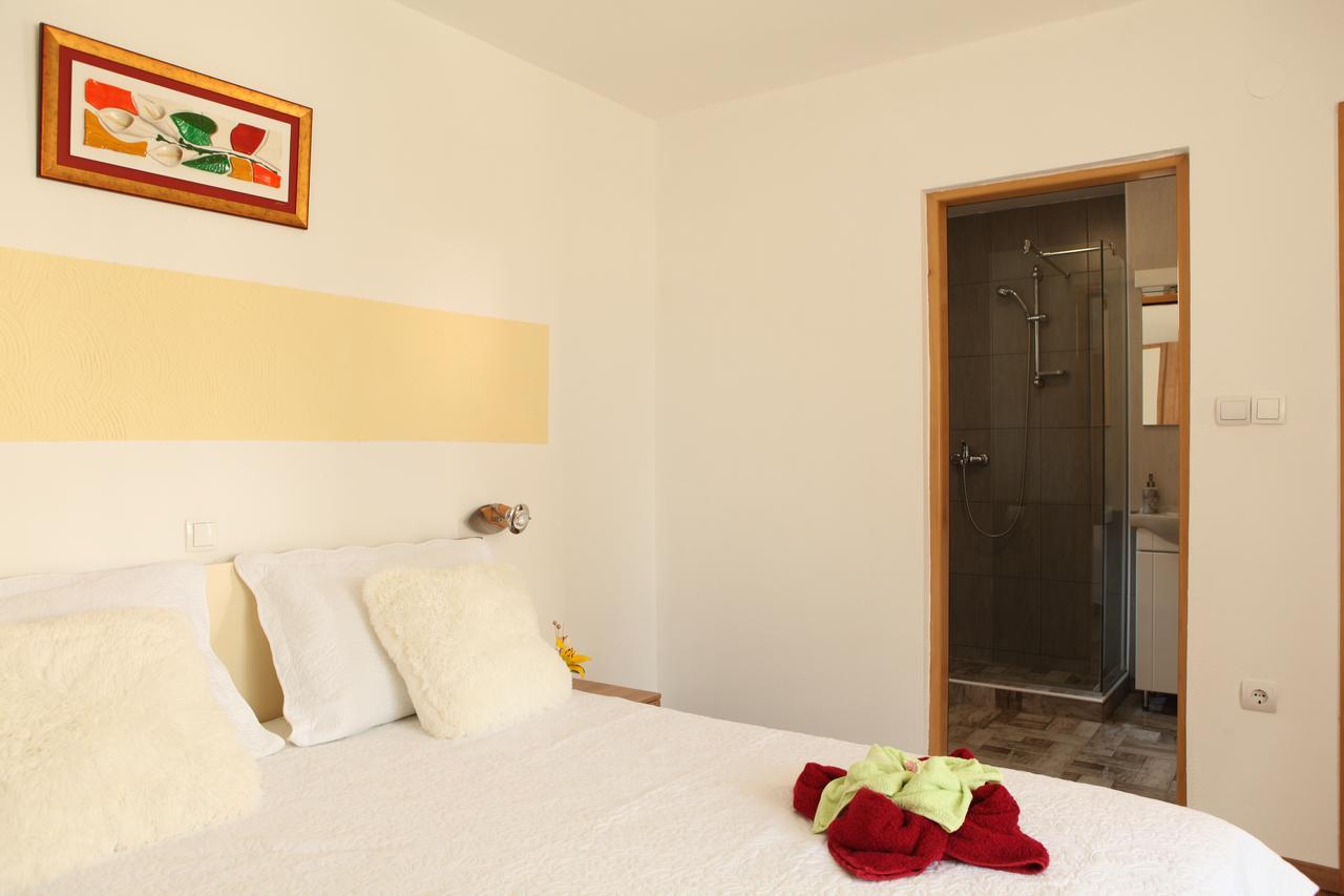 Guesthouse Samolov Vrhovine Dış mekan fotoğraf