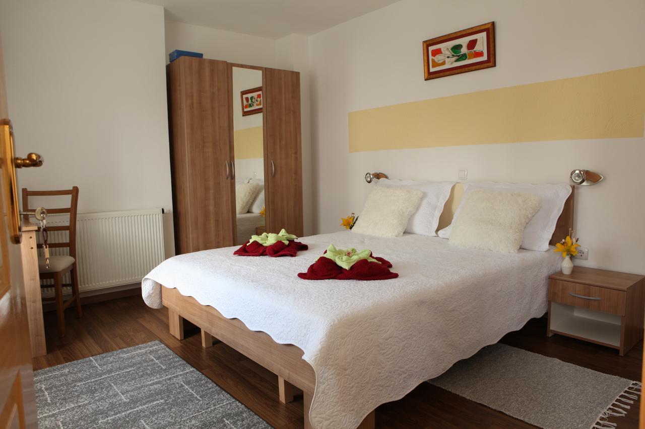 Guesthouse Samolov Vrhovine Dış mekan fotoğraf