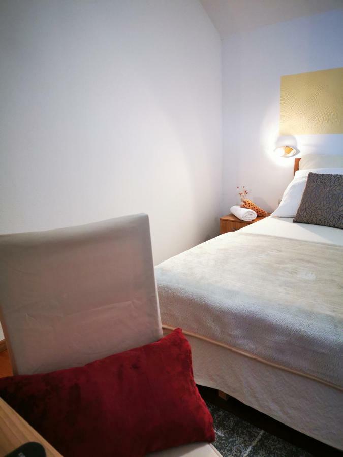 Guesthouse Samolov Vrhovine Dış mekan fotoğraf