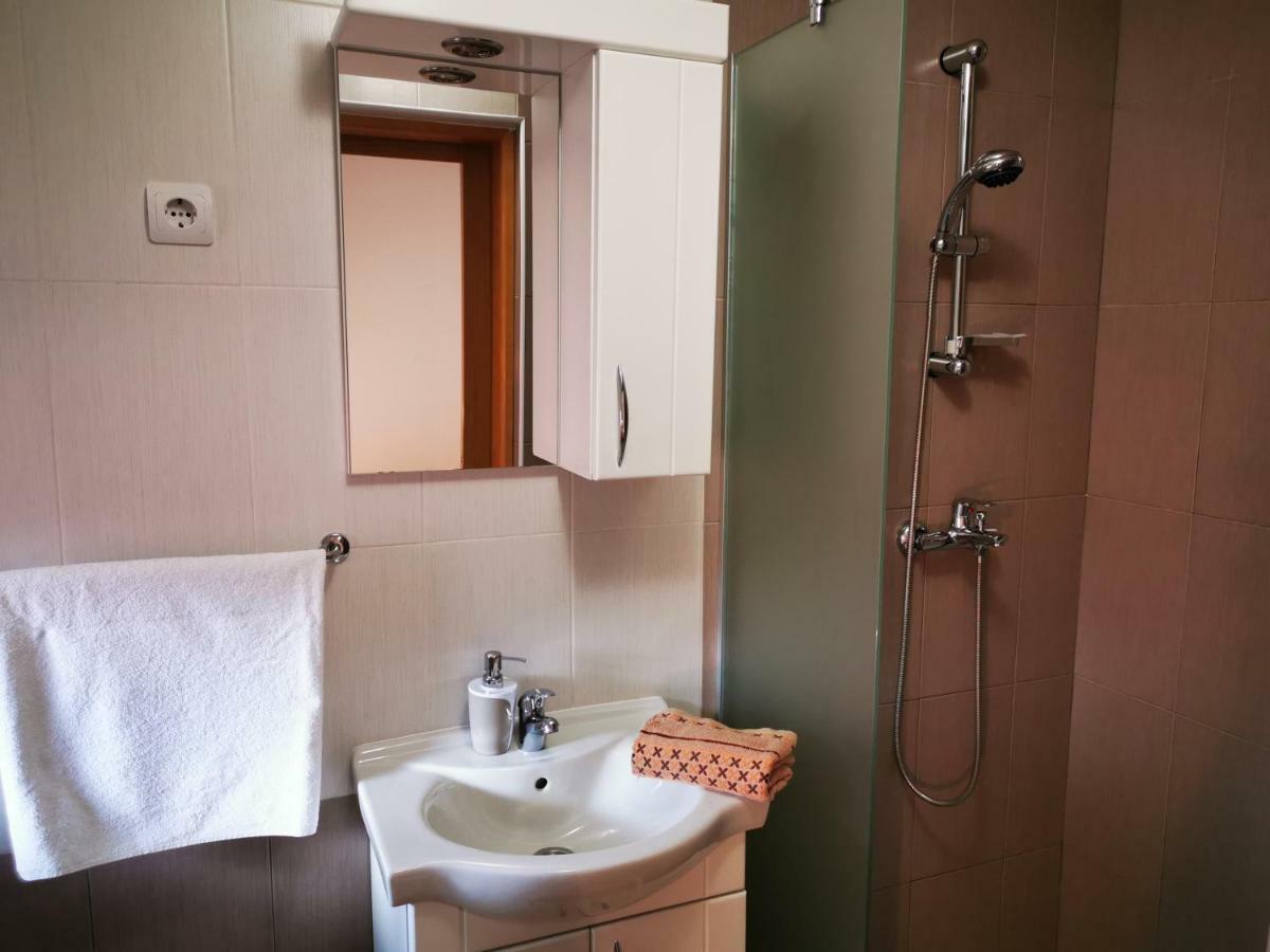 Guesthouse Samolov Vrhovine Dış mekan fotoğraf