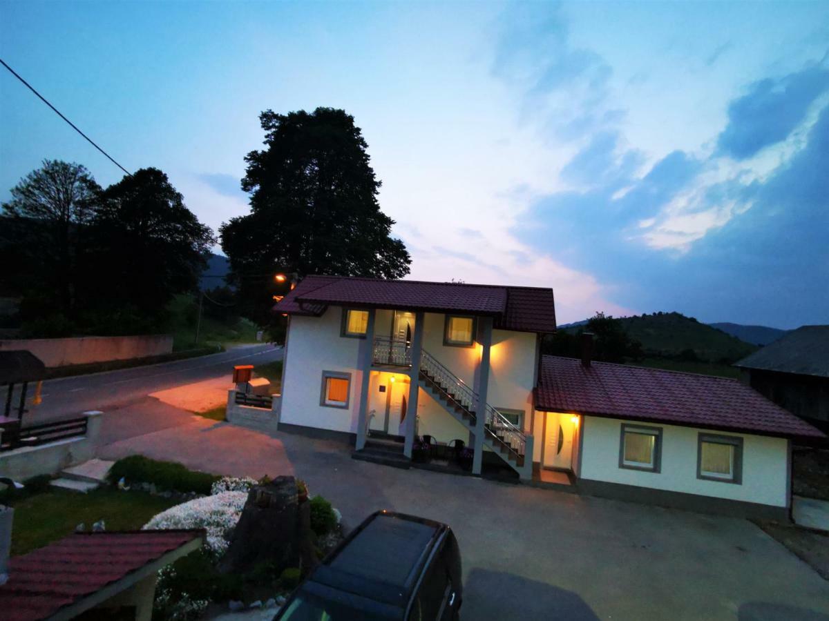 Guesthouse Samolov Vrhovine Dış mekan fotoğraf